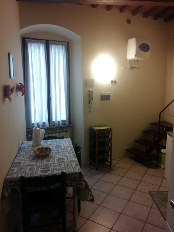 Residence Di Via Perugina 22 Gubbio Exterior foto
